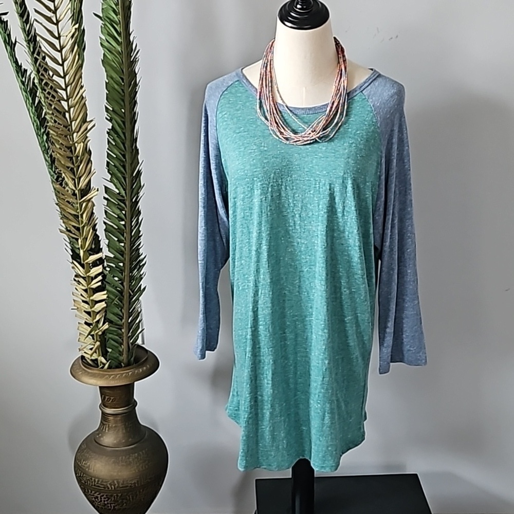LuLaRoe Randy Heather Green Body with Heather Blue Sleeves Baseball Tee